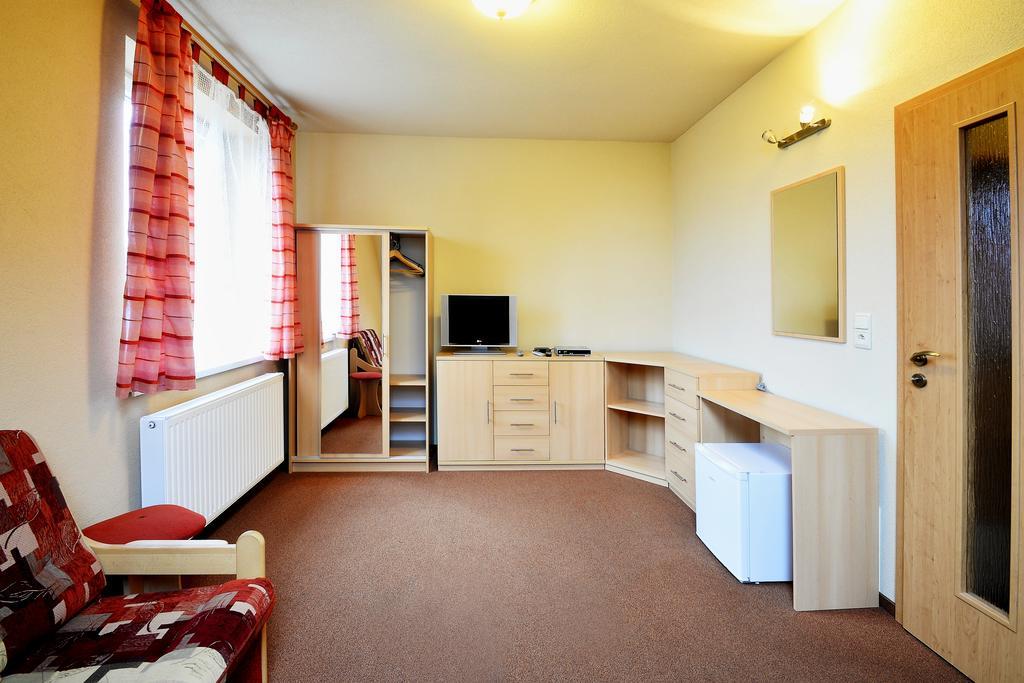Penzion Na Pastousce Malsice Habitación foto